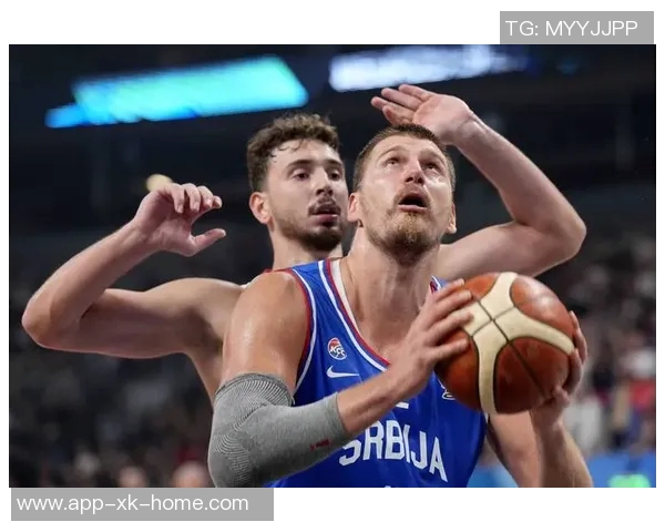 GM调查揭晓最佳国际球员约基奇以93选票领衔东契奇亚历山大同样入围