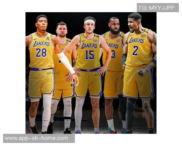 美记大胆预测湖人新赛季首发阵容将由东契奇和八村塁领衔 美记大胆预测湖人新赛季首发阵容将由东契奇和八村塁领衔