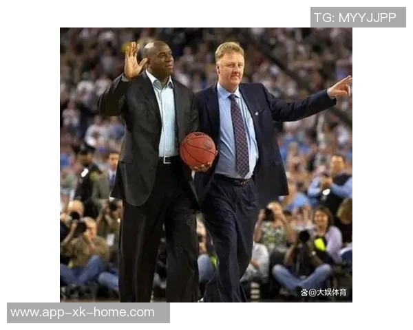 C约翰逊四季场均命中两记三分且命中率超四成独占联盟之巅