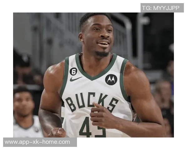 雄鹿季前赛对决热火字母哥缺阵里弗斯确认球队调整策略 雄鹿季前赛对决热火字母哥缺阵里弗斯确认球队调整策略